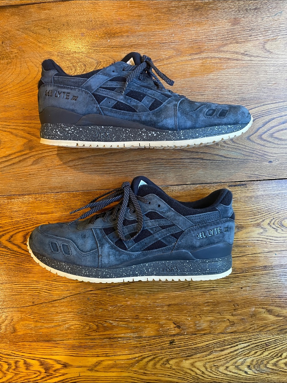 Reigning Champ x ASICS Gel Lyte III OG “India Ink”